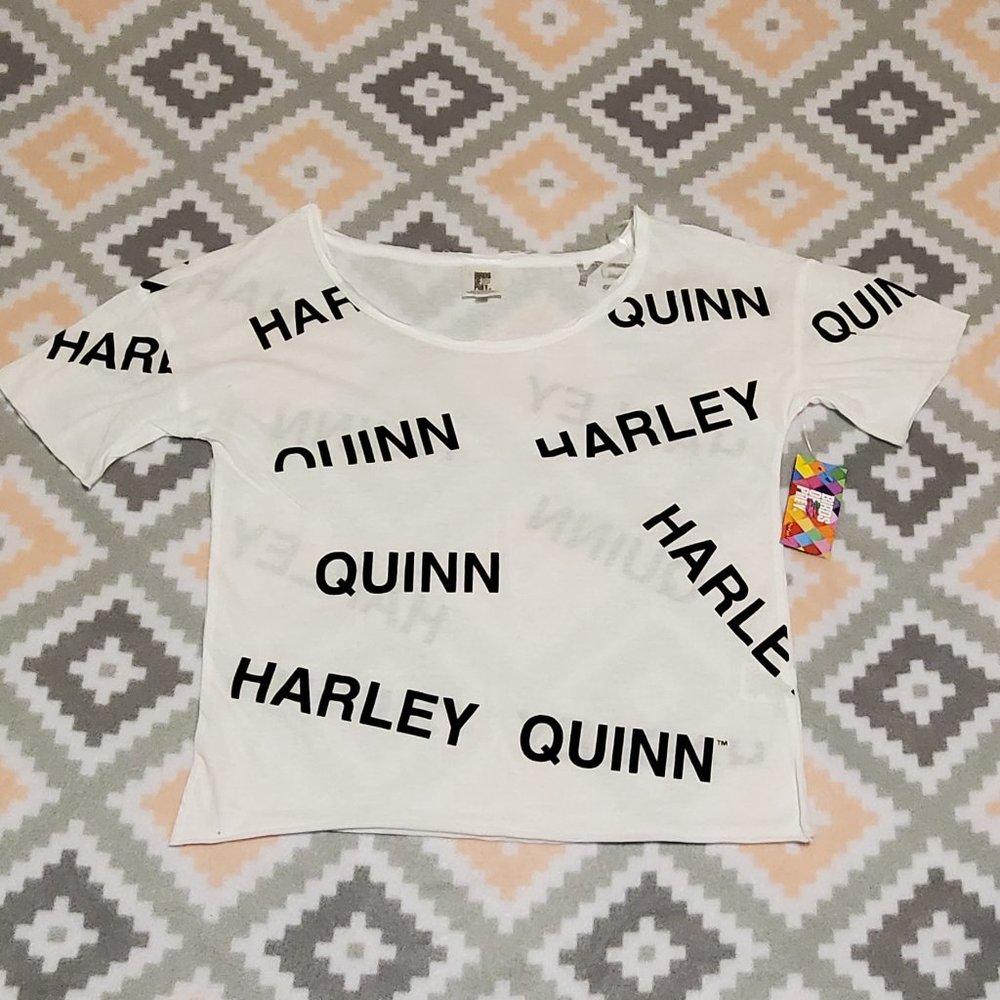 M ~ Birds of Prey Harley Quinn T Shirt